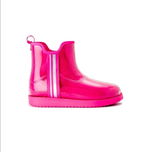 Time and Tru Shoes - NWT Faux Sherpa Boots from Time and Tru
